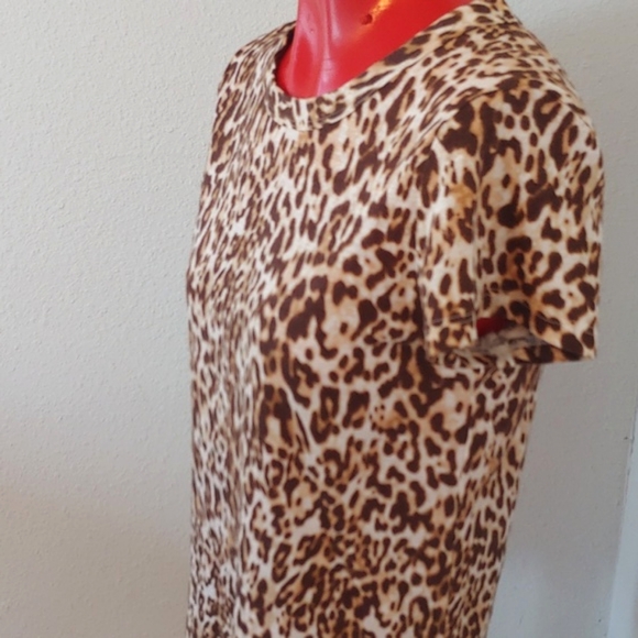 Banana Republic Leopard Print Women's Tee size Small - Picture 4 of 12